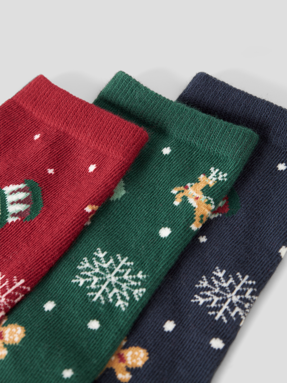 model_shot-front_full